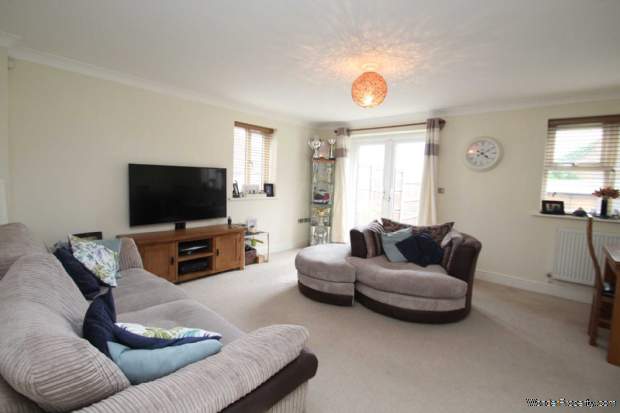 Additional Property Image 3 bedroom End of Terrace for sale in Hemel Hempstead 2