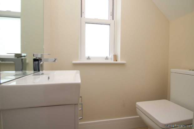 Additional Property Image 3 bedroom Semi Detached for sale in Hemel Hempstead 7