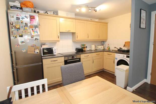 Additional Property Image 2 bedroom Apartment for sale in Kings Langley 5