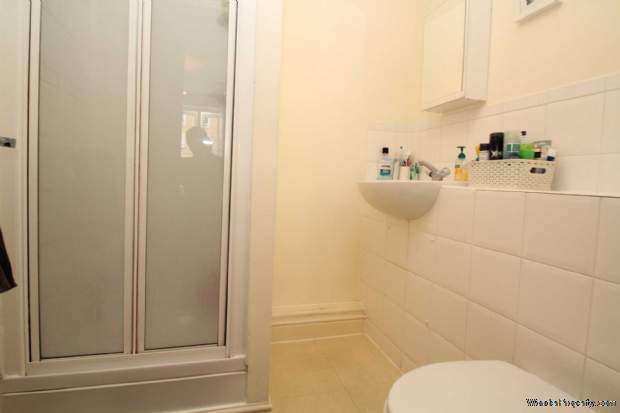 Additional Property Image 2 bedroom Apartment for sale in Kings Langley 10