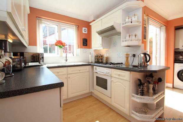 Additional Property Image 4 bedroom Detached for sale in Hemel Hempstead 3