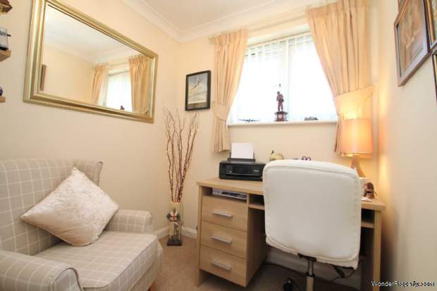 Additional Property Image 4 bedroom Detached for sale in Hemel Hempstead 16