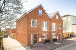 4 bedroom Semi Detached for sale in Royal Tunbridge Wells