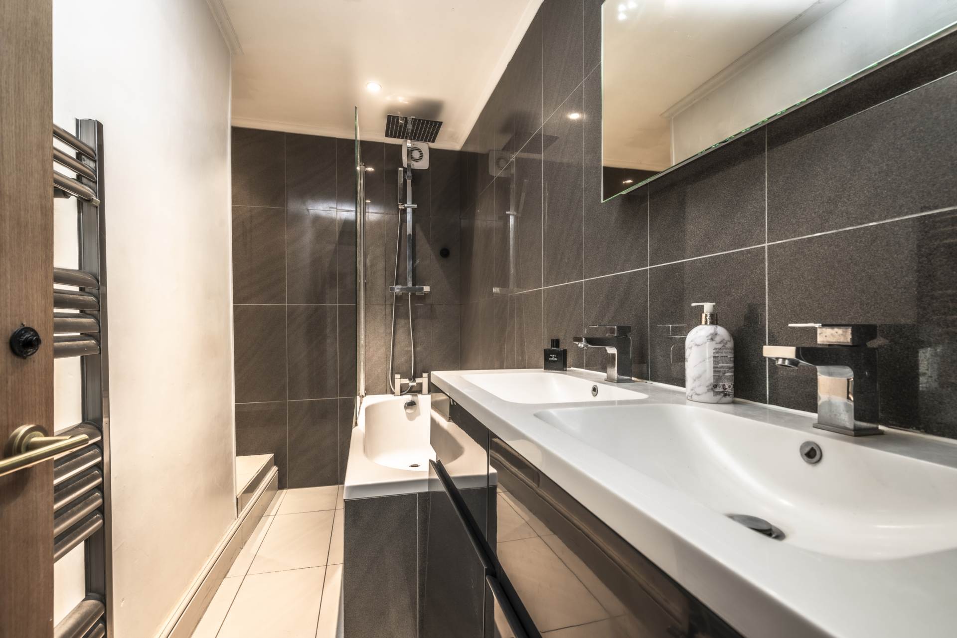Additional Property Image 3 bedroom Detached for sale in Royal Tunbridge Wells 9