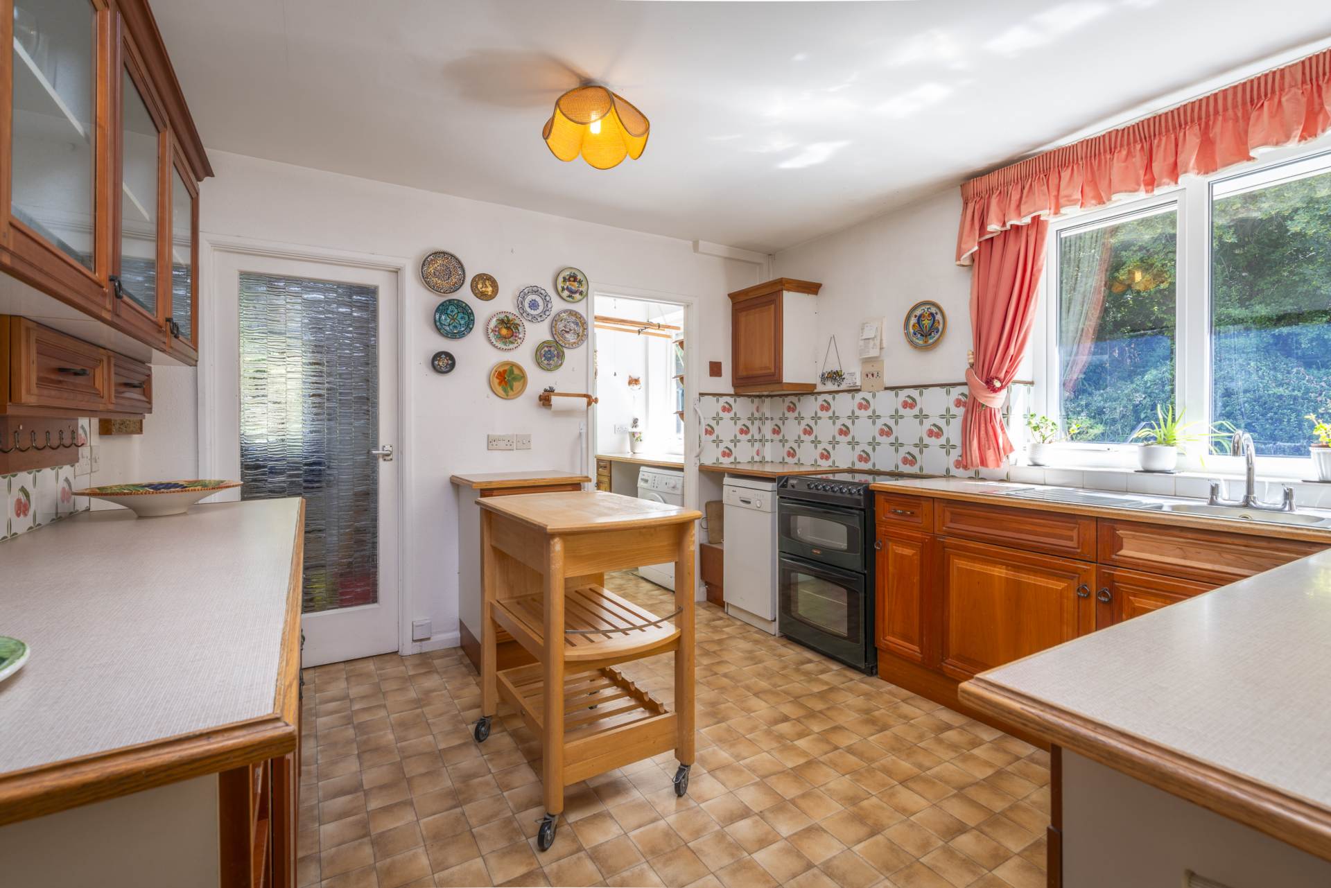 Additional Property Image 3 bedroom Detached Bungalow for sale in Penshurst 7
