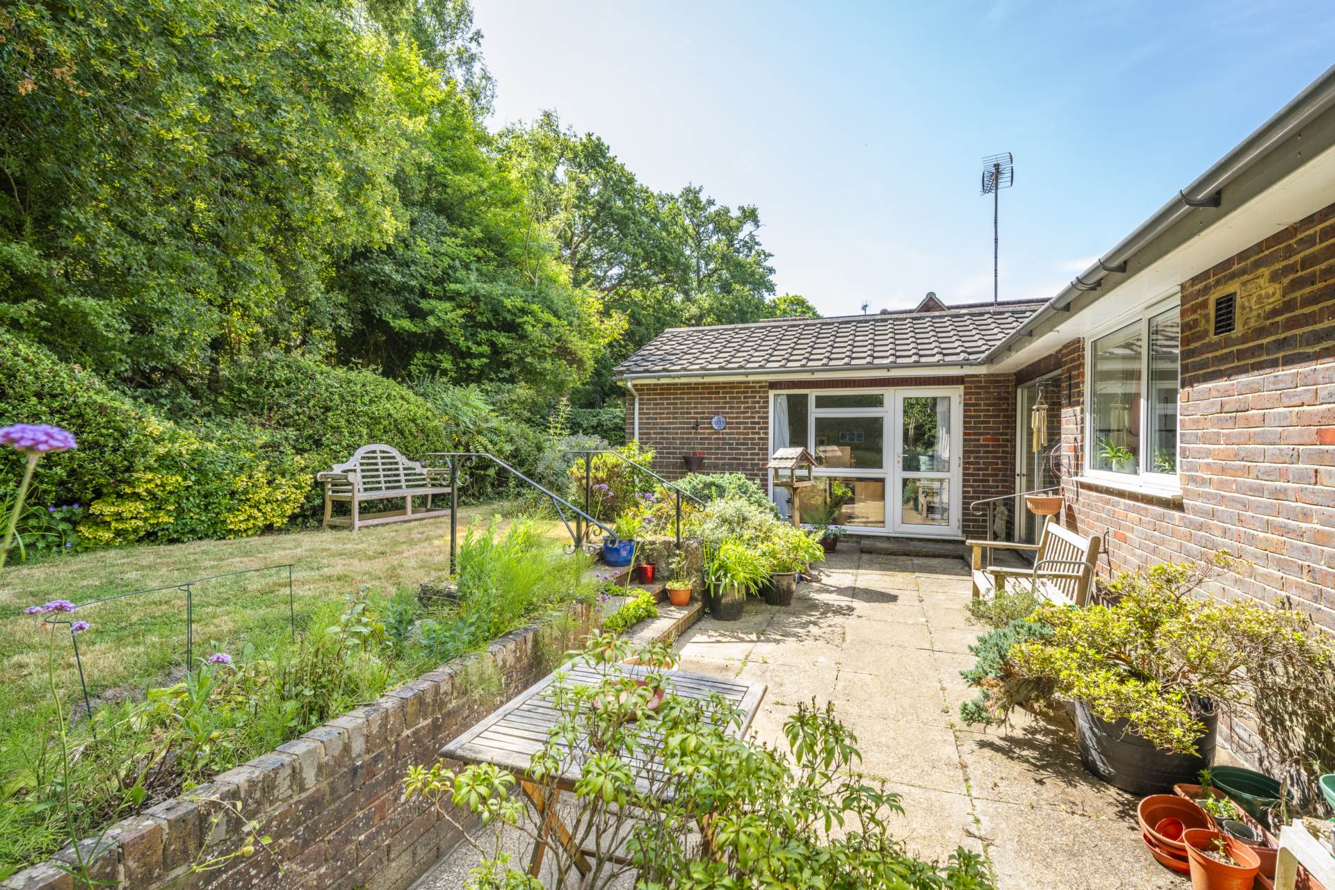 Additional Property Image 3 bedroom Detached Bungalow for sale in Penshurst 13