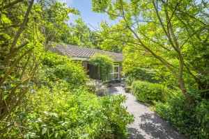 3 bedroom Detached Bungalow for sale in Penshurst