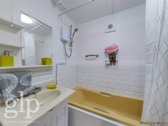 Additional Property Image 2 bedroom Flat to rent in London 11