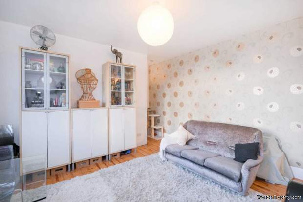 Additional Property Image 1 bedroom Flat for sale in London 2