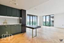 2 bedroom Apartment to rent in London