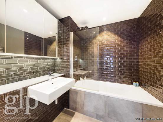 Additional Property Image 3 bedroom Flat for sale in London 19