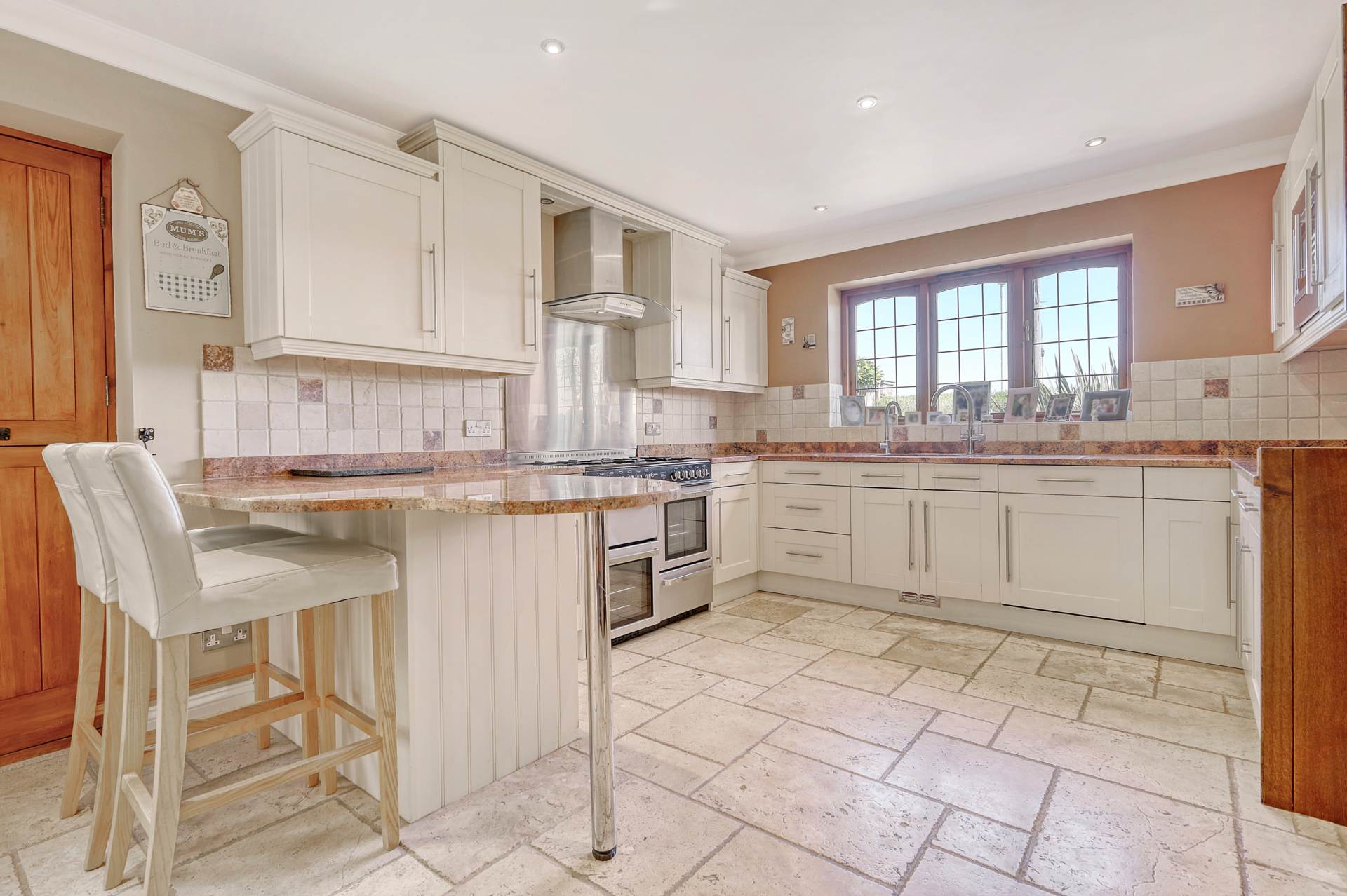 Additional Property Image 6 bedroom Detached for sale in Billericay 6