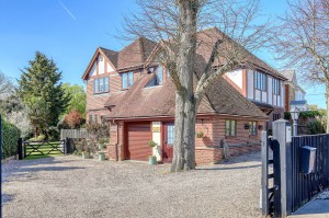 6 bedroom Detached for sale in Billericay