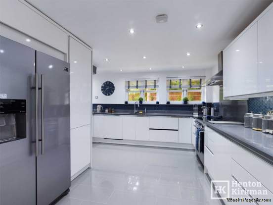 Additional Property Image 5 bedroom Detached for sale in Basildon 3