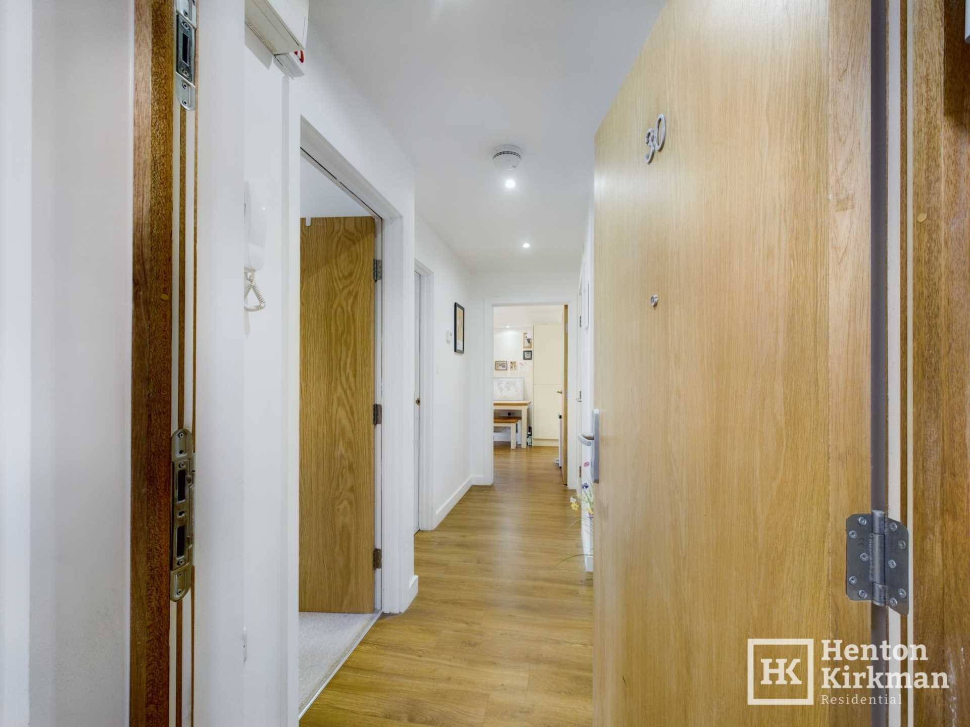 Additional Property Image 2 bedroom Apartment for sale in Billericay 3
