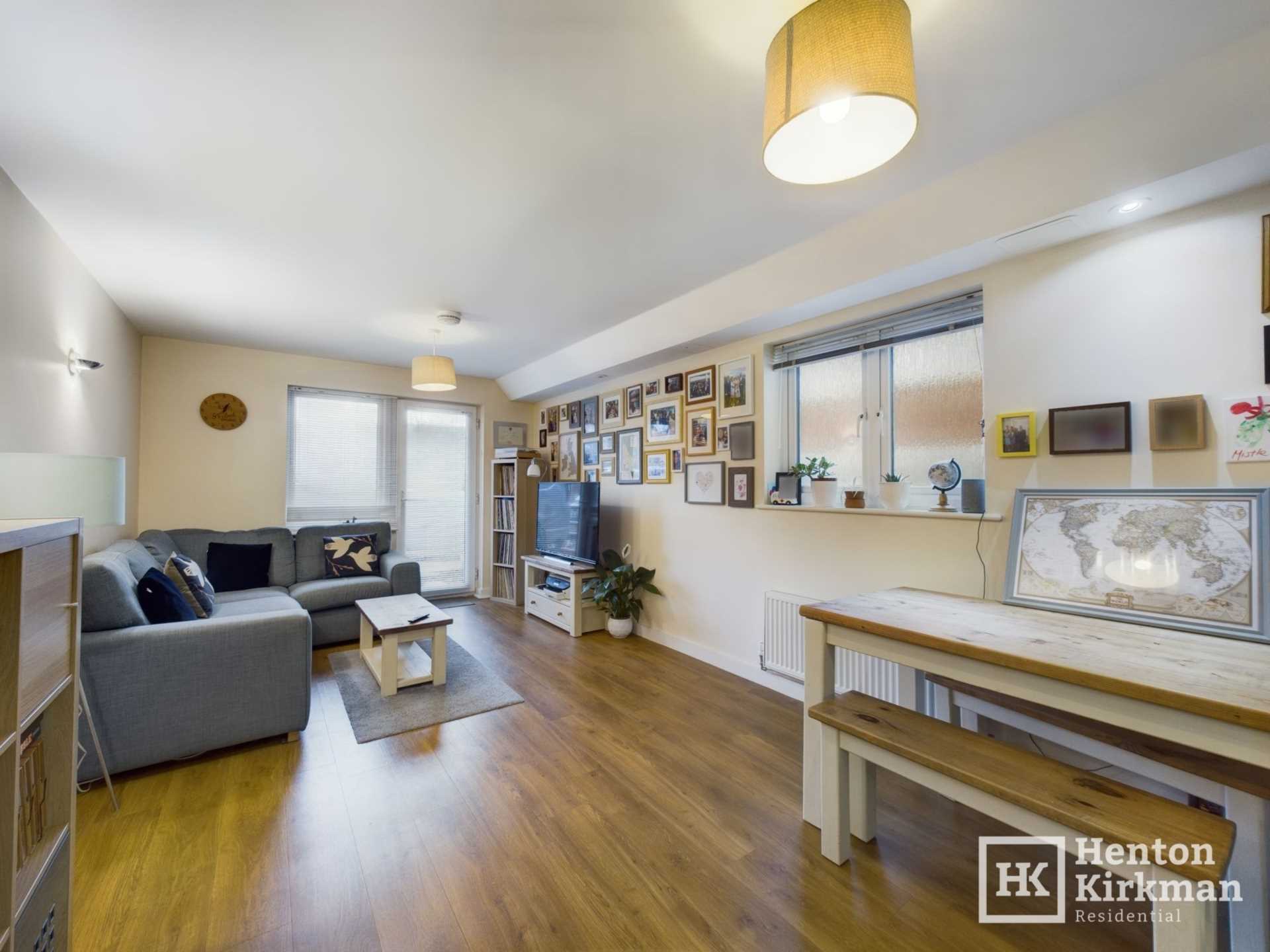 Additional Property Image 2 bedroom Apartment for sale in Billericay 4