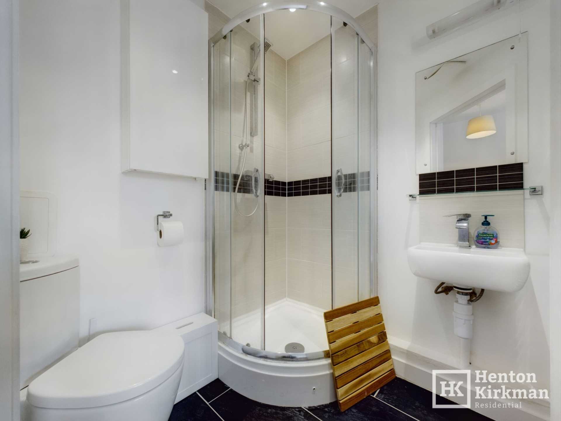 Additional Property Image 2 bedroom Apartment for sale in Billericay 7