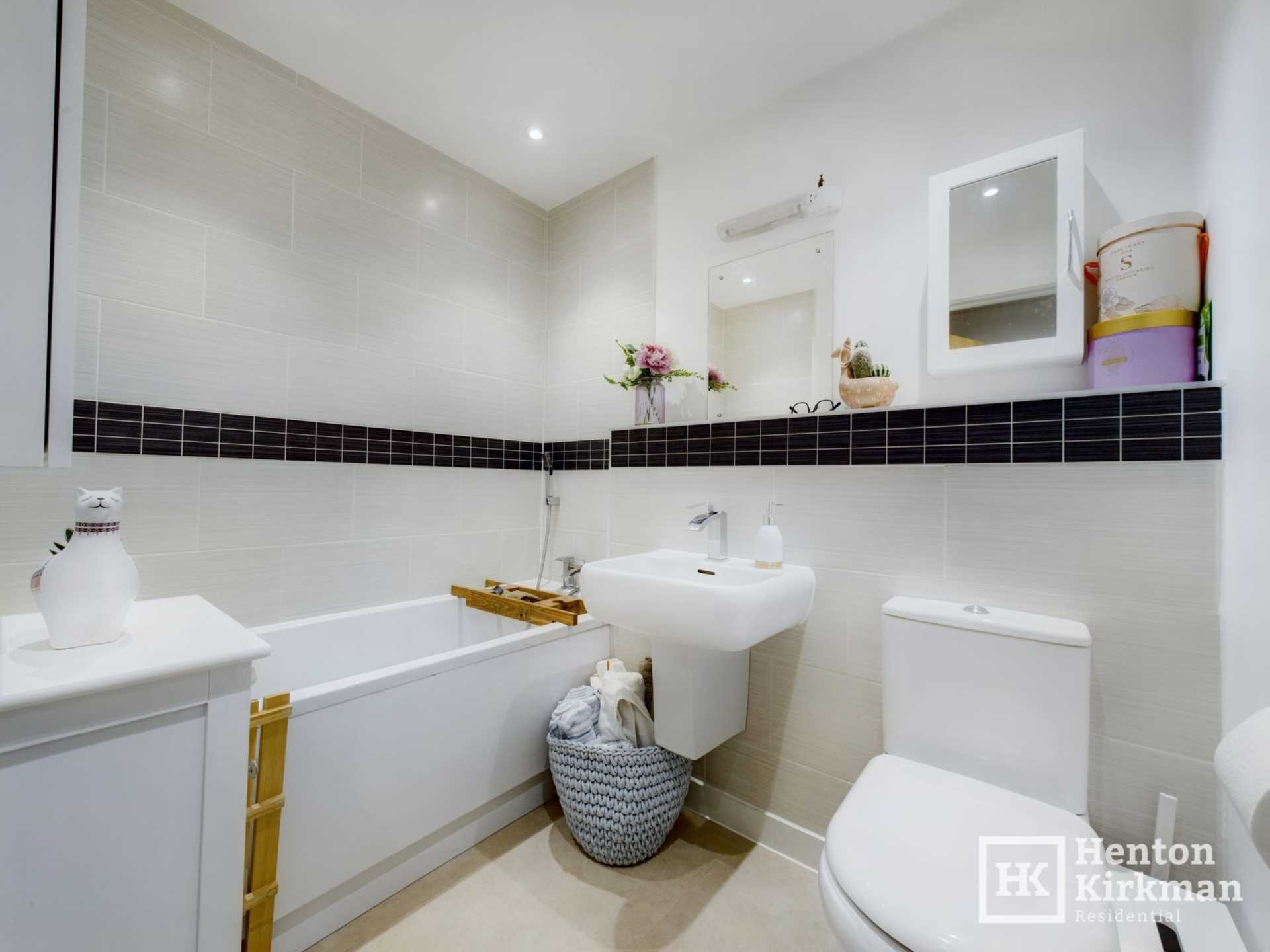 Additional Property Image 2 bedroom Apartment for sale in Billericay 10