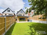 5 bedroom Detached for sale in Billericay