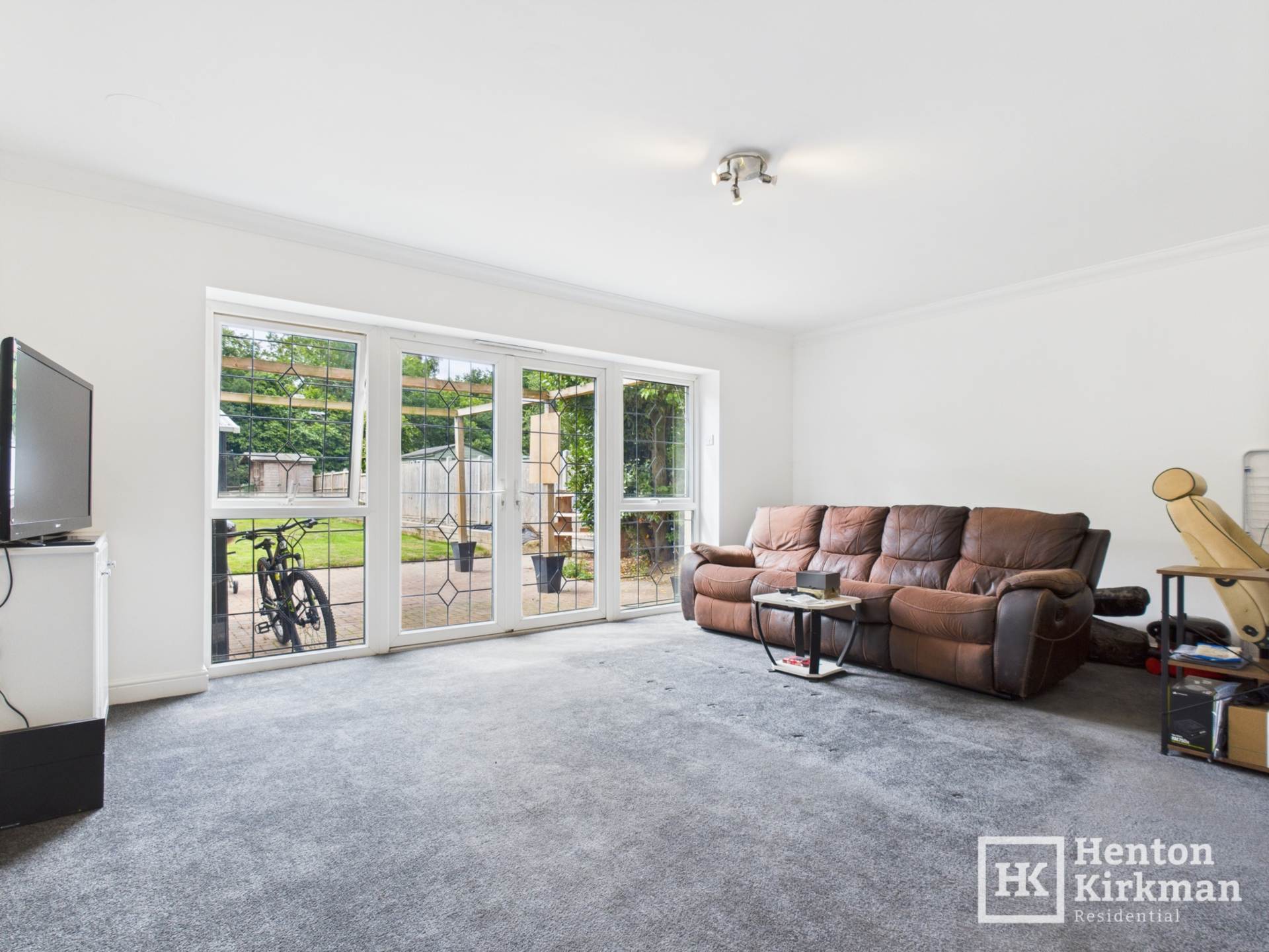 Additional Property Image 2 bedroom Semi Detached Bungalow for sale in Billericay 5