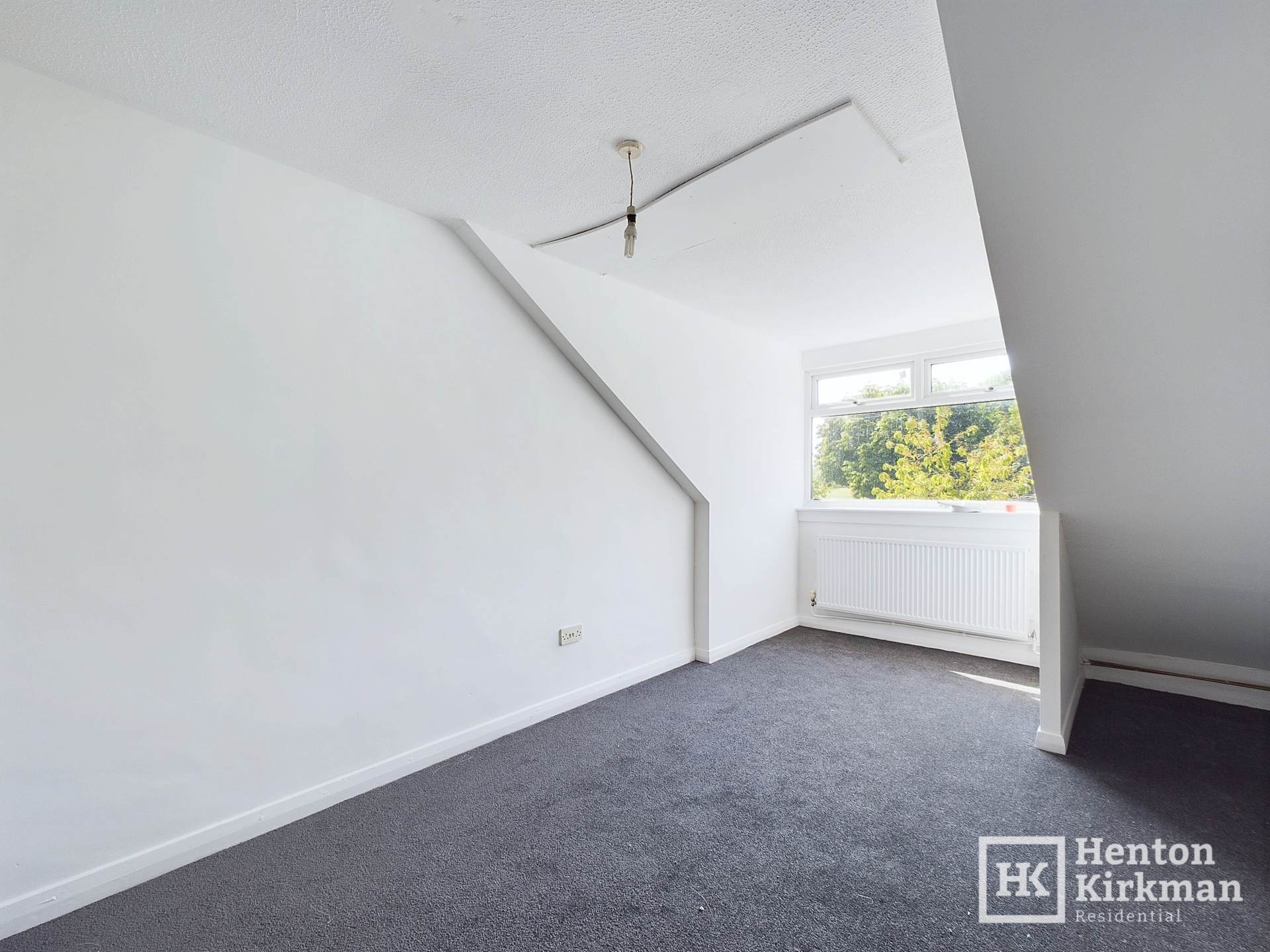 Additional Property Image 2 bedroom Semi Detached Bungalow for sale in Billericay 13