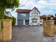5 bedroom Detached for sale in Billericay