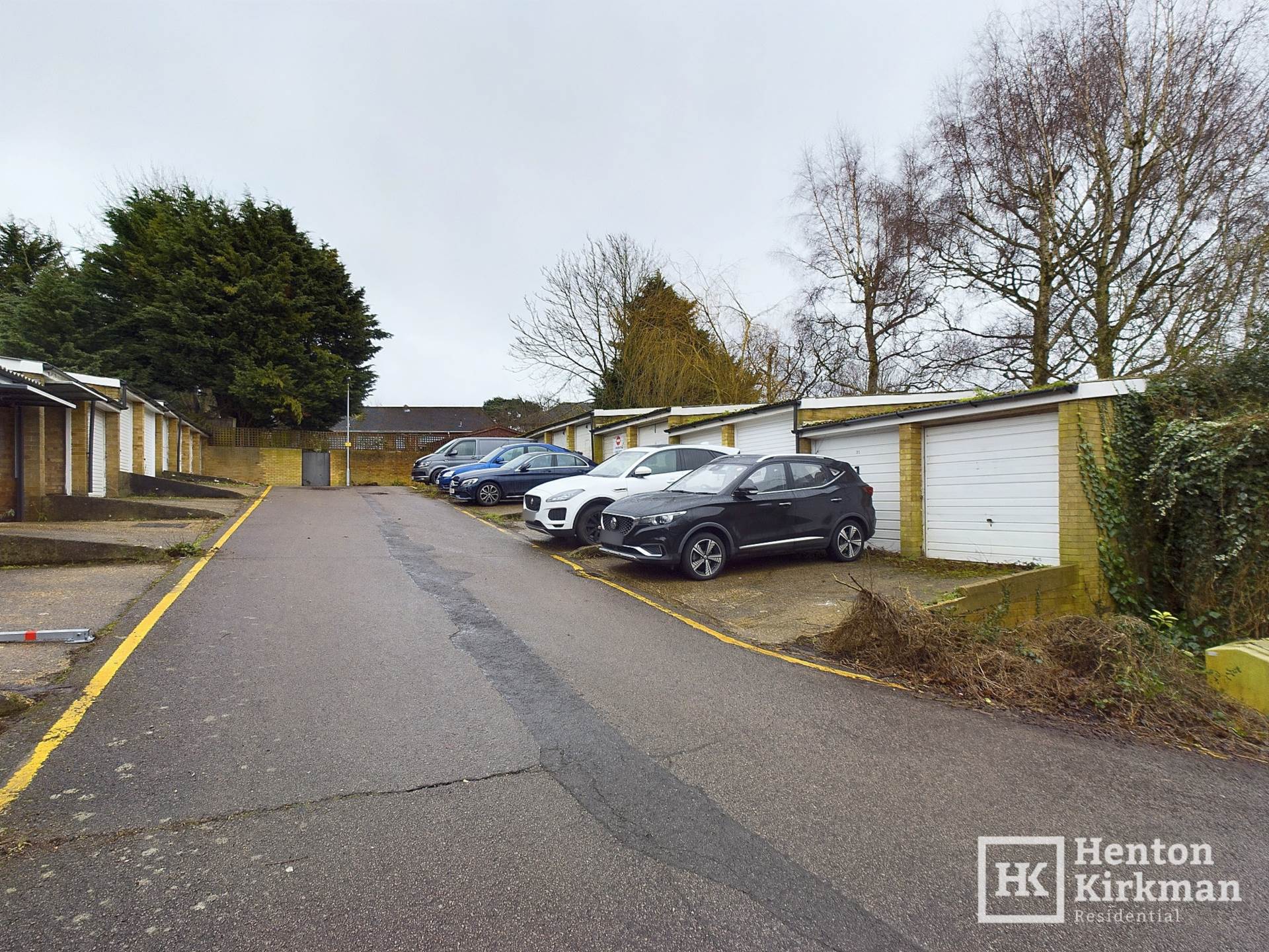 Additional Property Image 2 bedroom Apartment for sale in Billericay 8