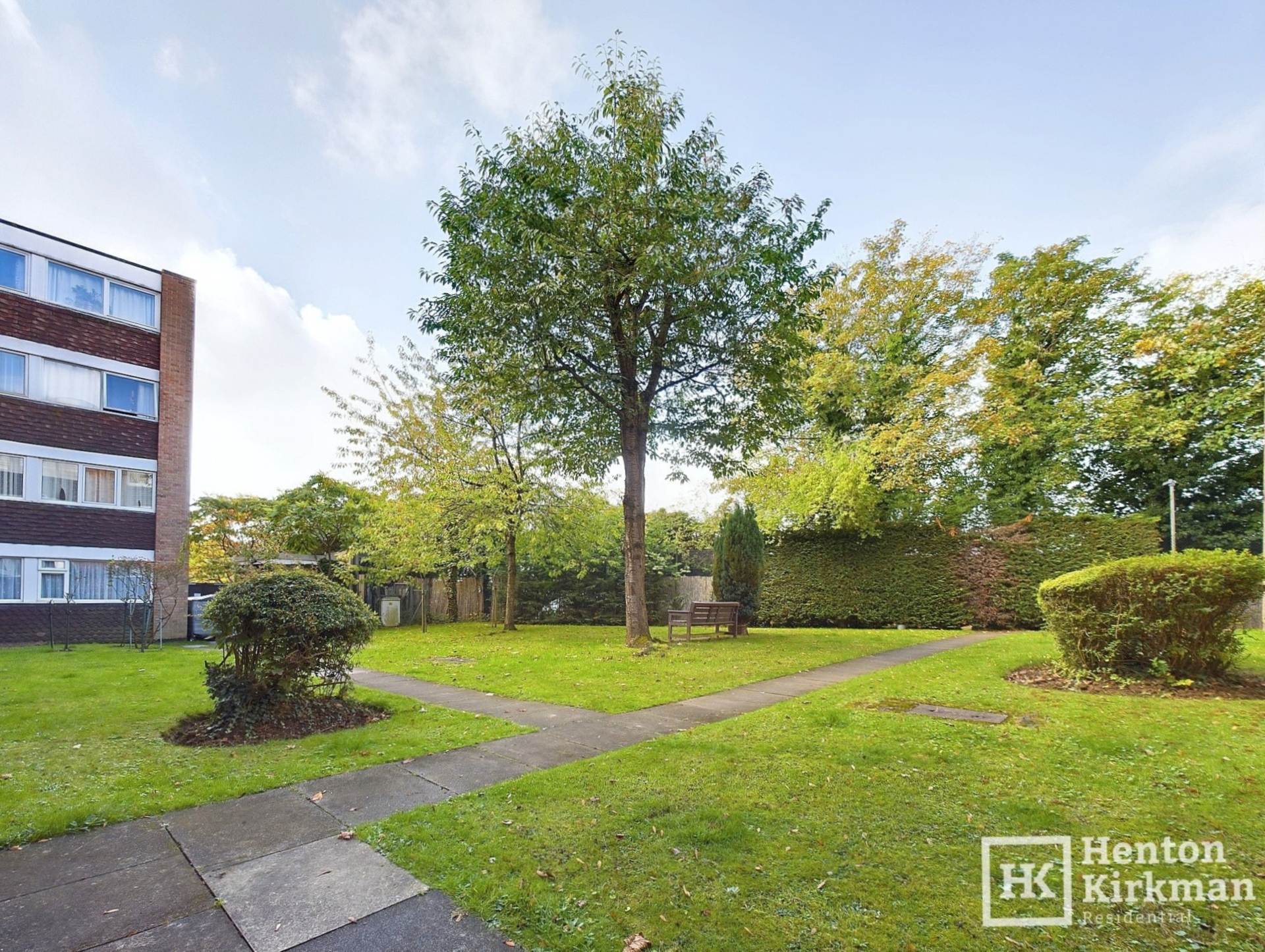 Additional Property Image 2 bedroom Apartment for sale in Billericay 9