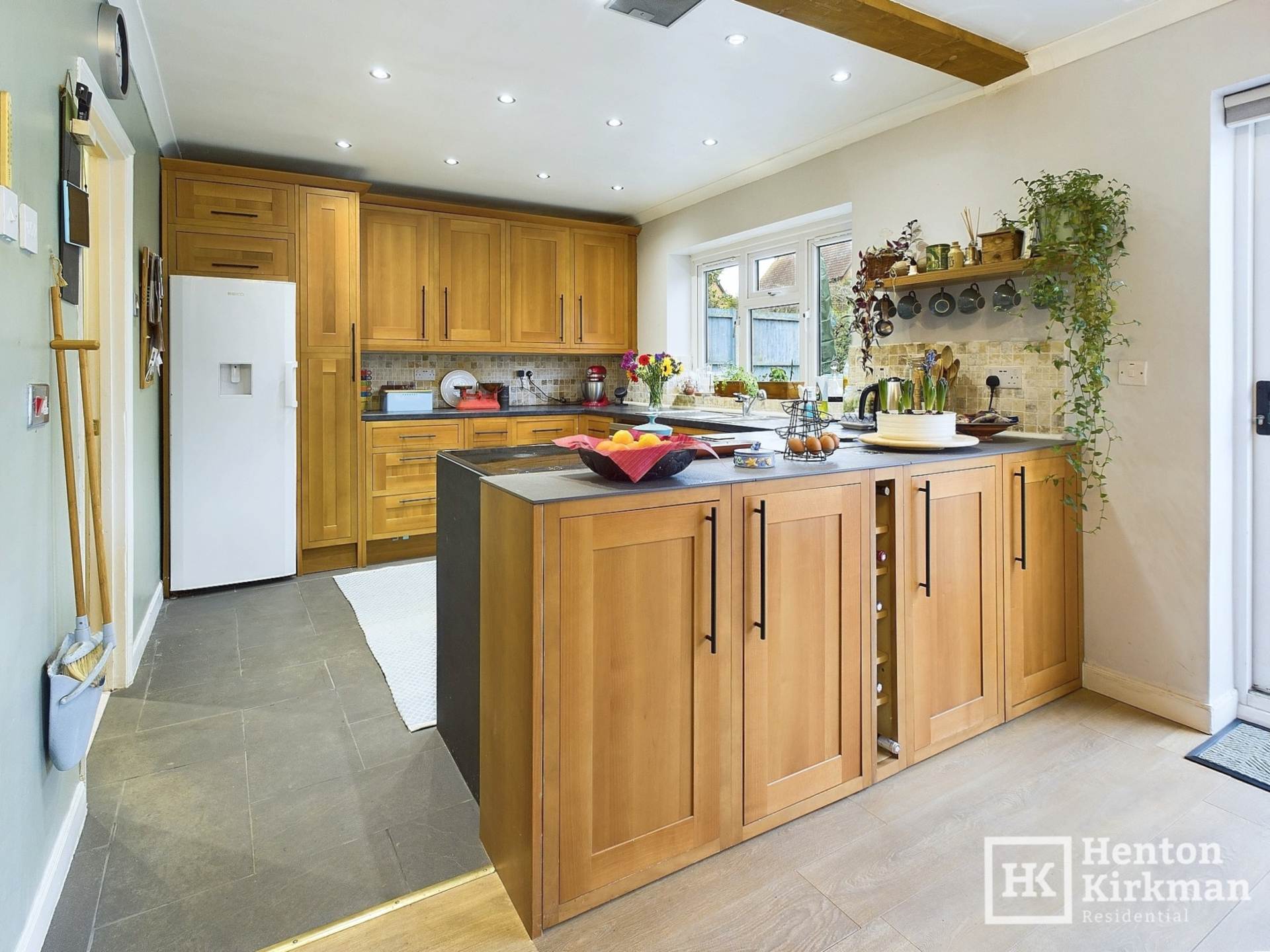 Additional Property Image 3 bedroom Detached for sale in Billericay 7