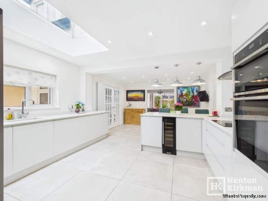 Additional Property Image 4 bedroom Semi Detached for sale in Brentwood 17