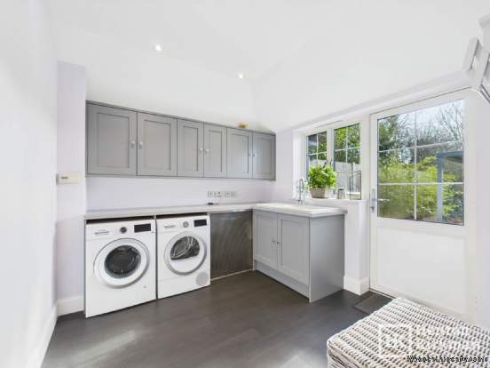 Additional Property Image 4 bedroom Detached for sale in Brentwood 17