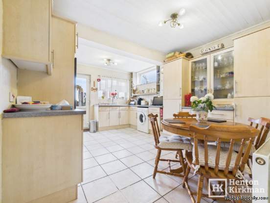Additional Property Image 3 bedroom Detached Bungalow for sale in Southend On Sea 5