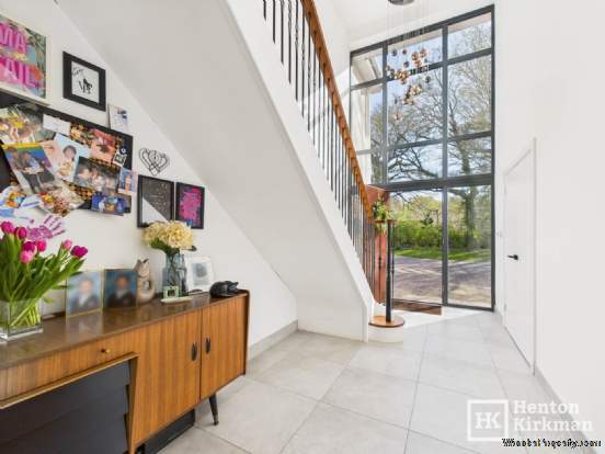 Additional Property Image 6 bedroom Detached for sale in Billericay 3