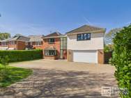 6 bedroom Detached for sale in Billericay