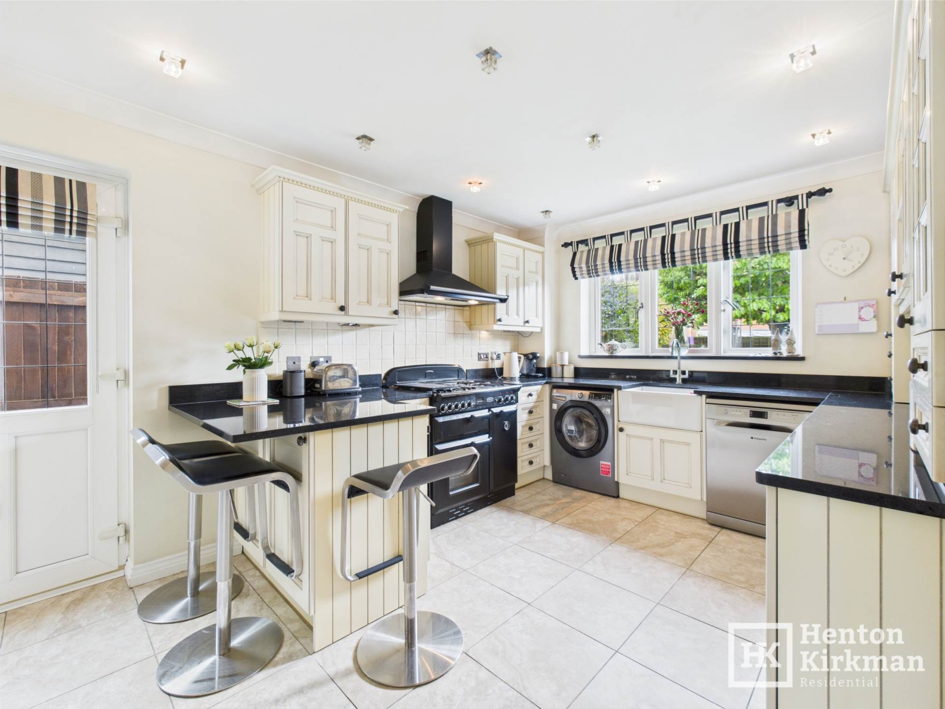 Additional Property Image 4 bedroom Detached for sale in Basildon 4