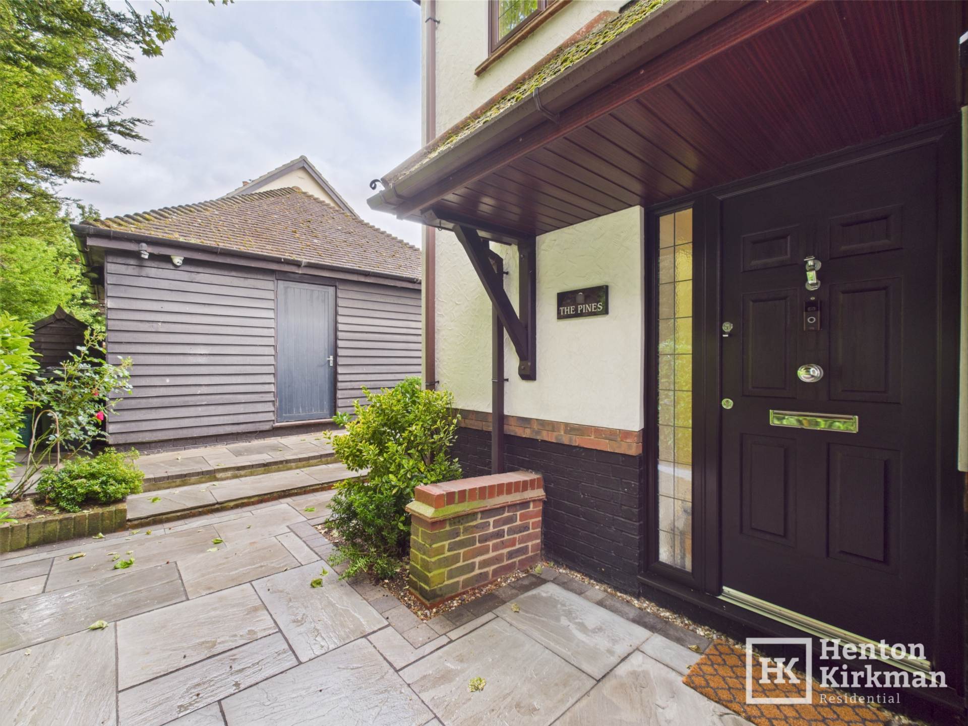 Additional Property Image 4 bedroom Detached for sale in Basildon 23