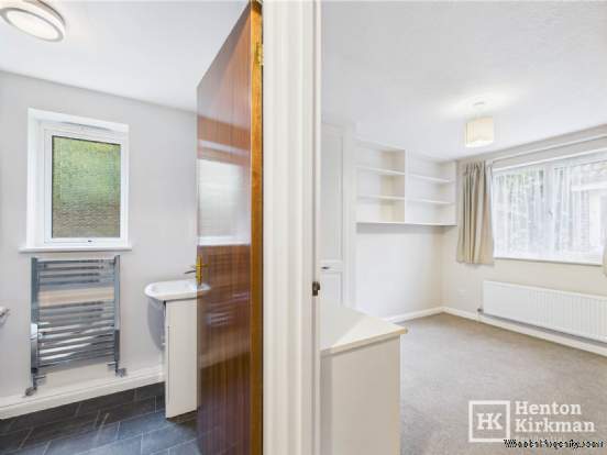 Additional Property Image 2 bedroom Bungalow for sale in Billericay 6