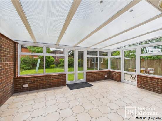 Additional Property Image 2 bedroom Bungalow for sale in Billericay 12