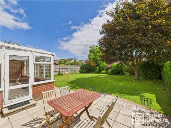 Additional Property Image 2 bedroom Bungalow for sale in Billericay 13