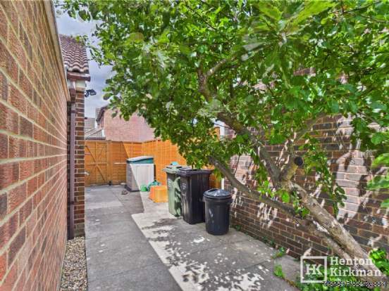 Additional Property Image 2 bedroom Bungalow for sale in Billericay 16