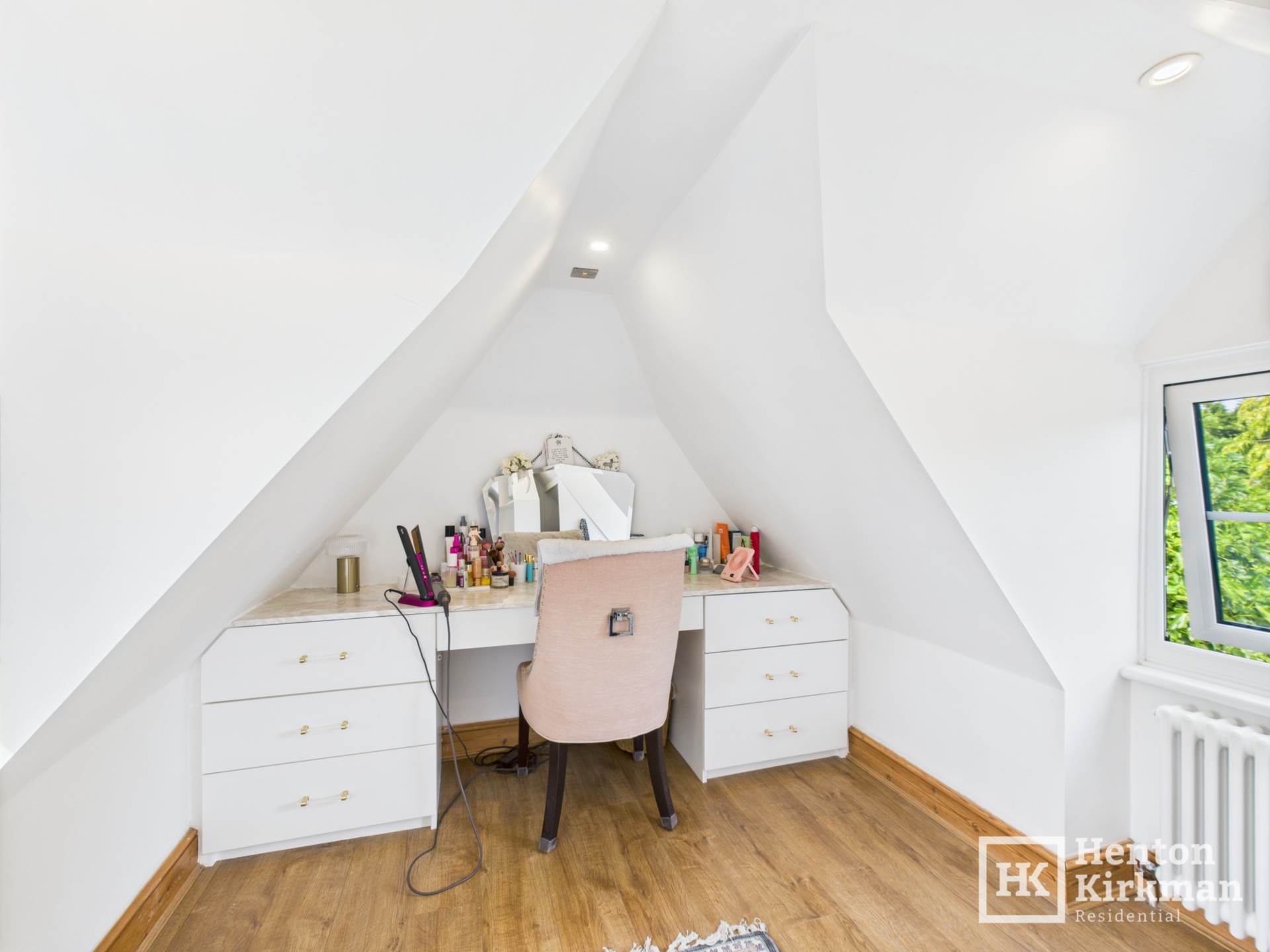 Additional Property Image 3 bedroom Detached for sale in Billericay 26