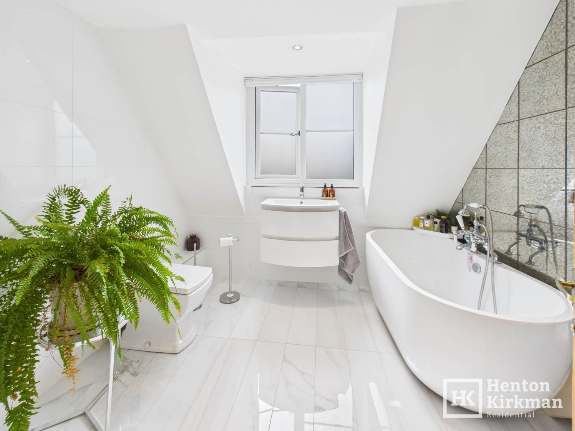 Additional Property Image 3 bedroom Detached for sale in Billericay 28