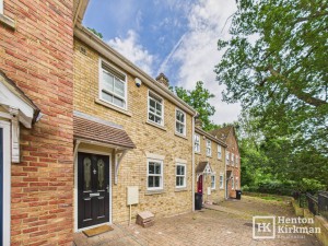 2 bedroom Terraced for sale in Billericay