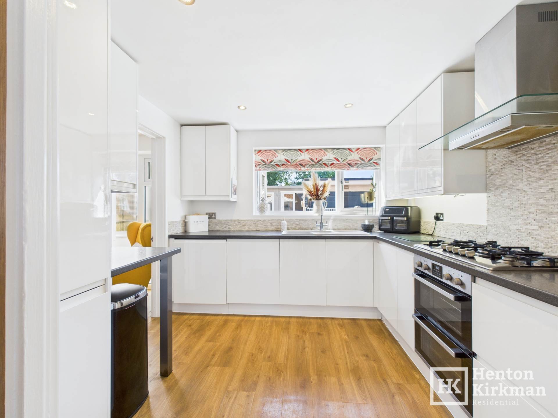 Additional Property Image 3 bedroom Semi Detached for sale in Billericay 9