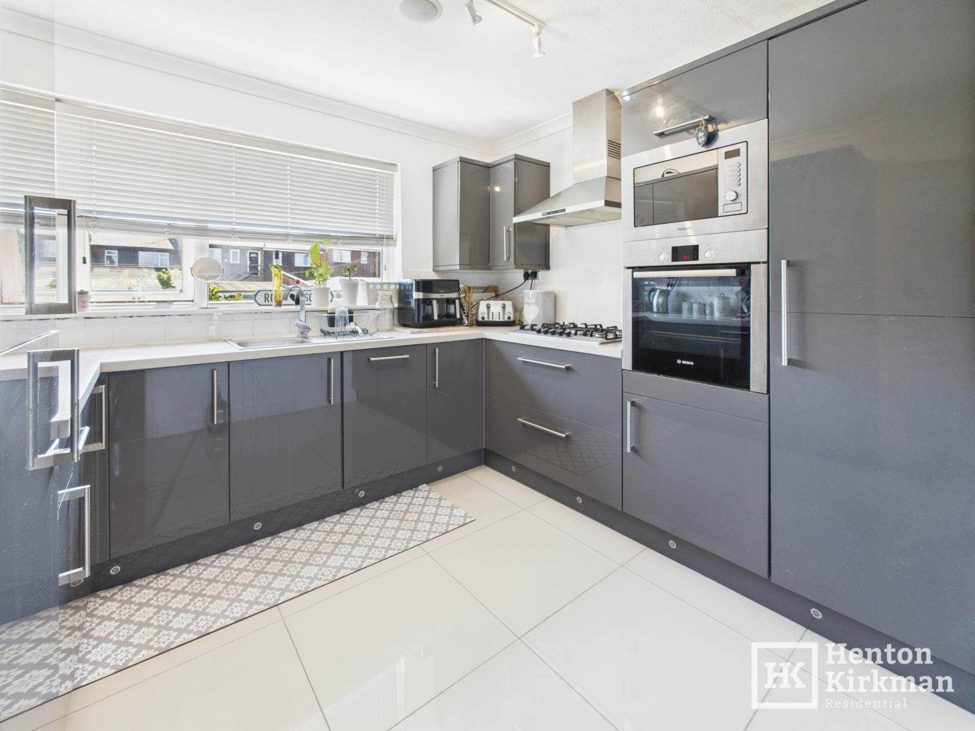 Additional Property Image 2 bedroom Maisonette for sale in Brentwood 3
