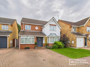 4 bedroom Detached for sale in Wickford