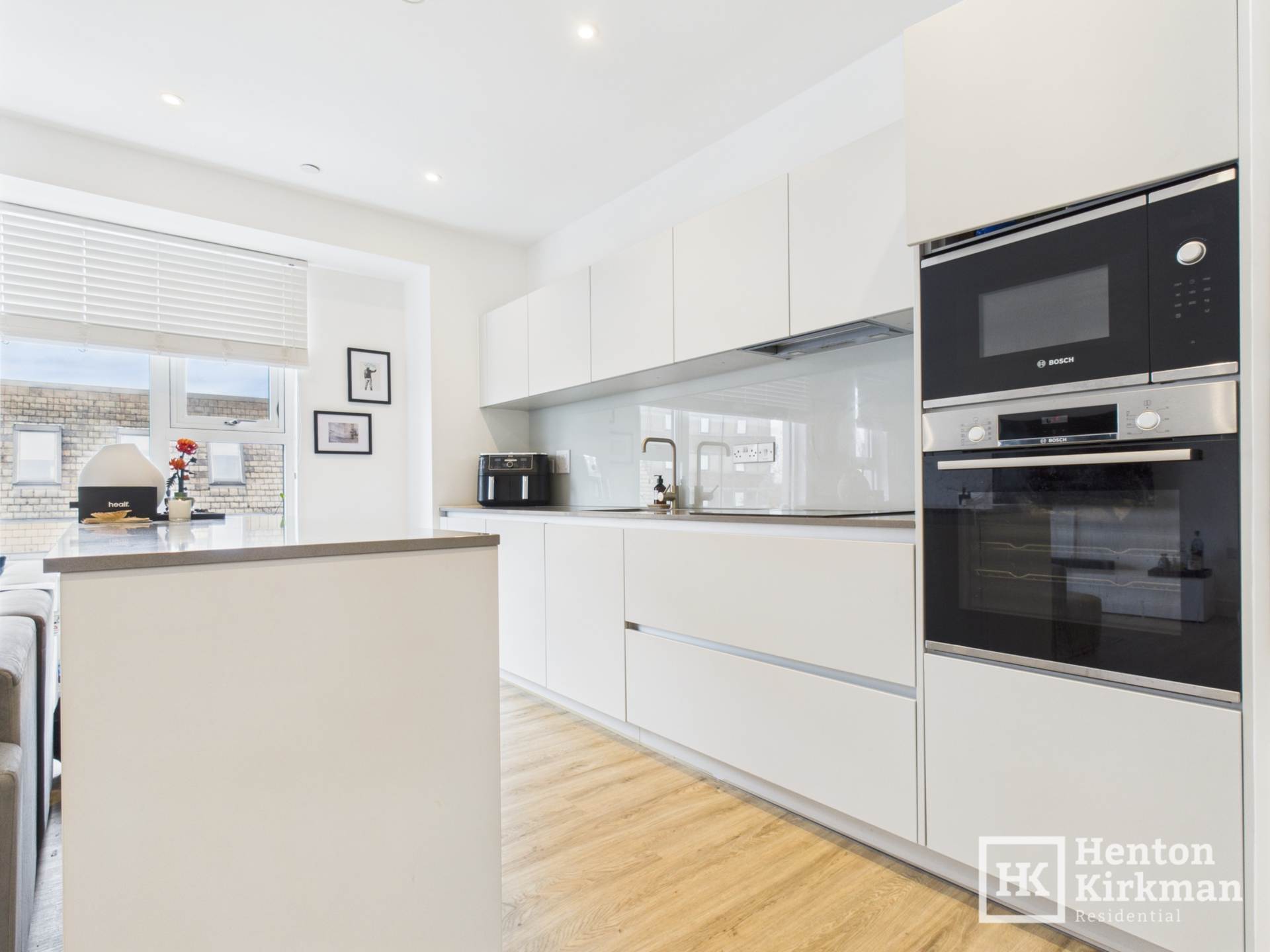 Additional Property Image 2 bedroom Apartment for sale in Brentwood 8