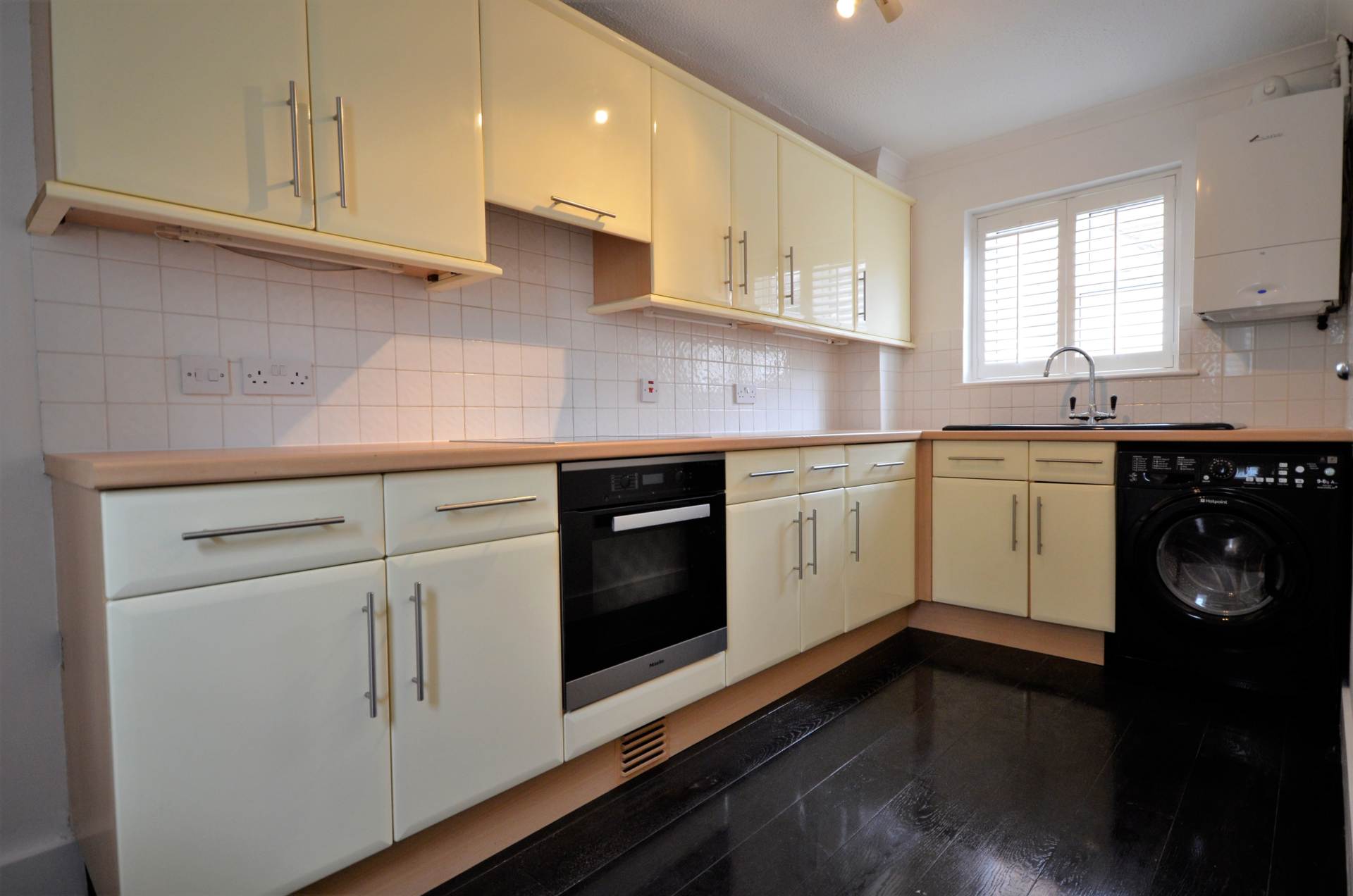 Additional Property Image 1 bedroom Terraced for sale in Billericay 5