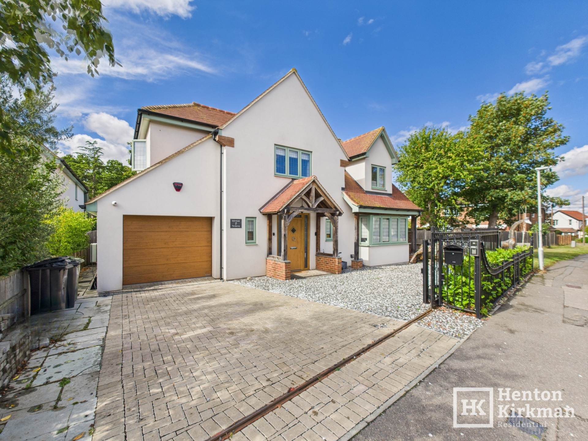4 bedroom Detached for sale in Billericay