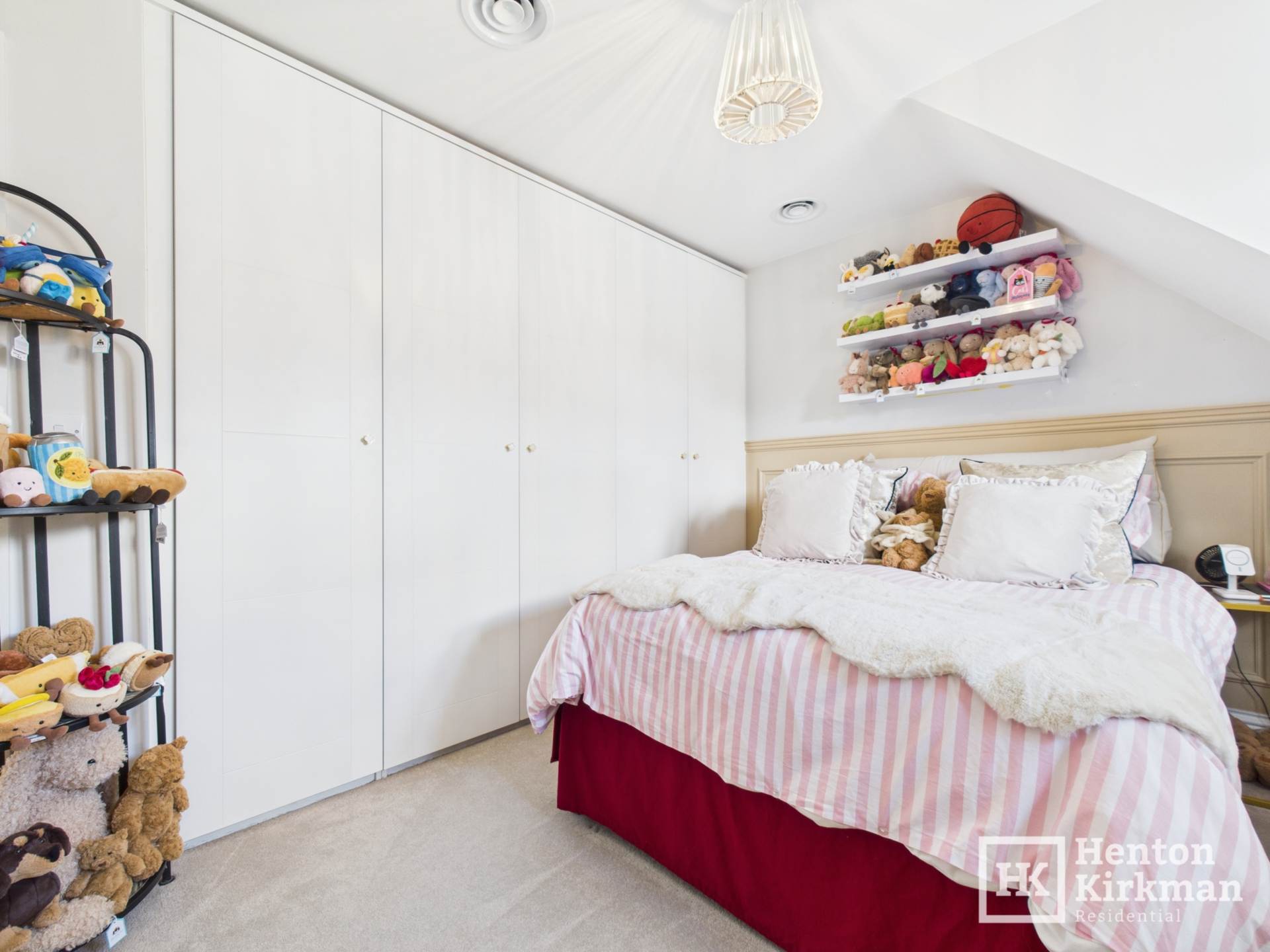 Additional Property Image 4 bedroom Detached for sale in Billericay 18